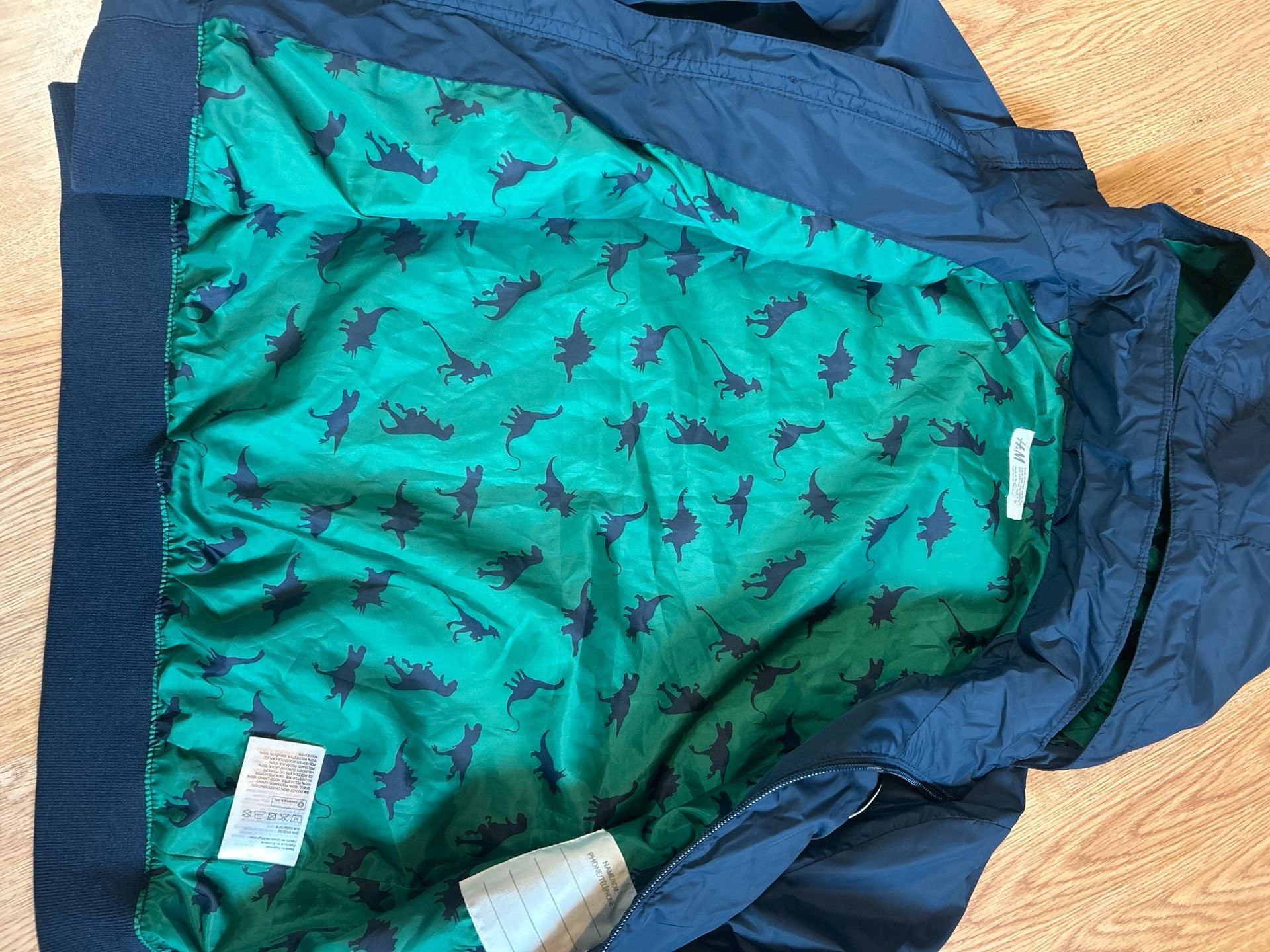 H&M Boys Navy Blue Dinosaur Windbreaker Hooded Jacket with Graphic Back 7