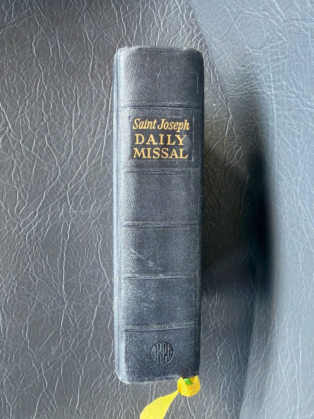Vintage Saint Joseph Continuous Sunday Missal 1957 Hardback Y 3