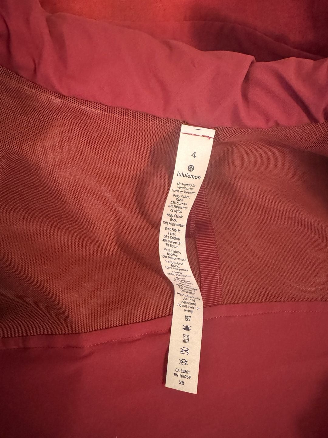 Lululemon Athletica 8
