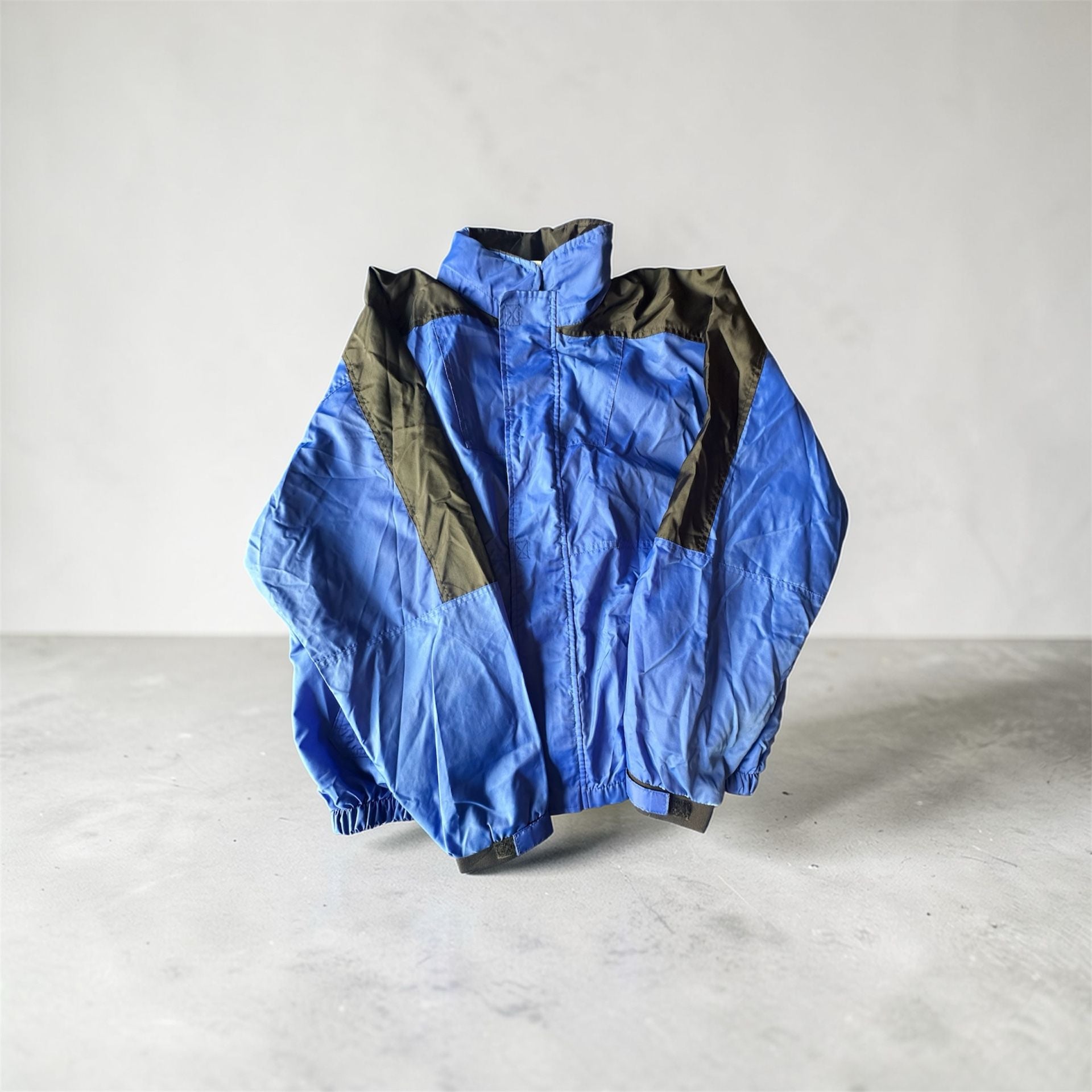 Vintage 90s Marlboro Unlimited Blue and Black Full Zip Nylon Windbreaker Jacket Size XL 3