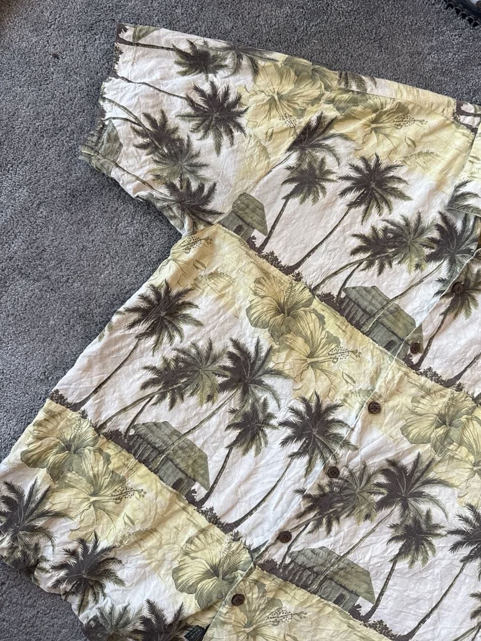 Tommy Bahama Men's XL Vintage 100% Silk Tropical Hut Palm Tree Hawaiian Shirt 4