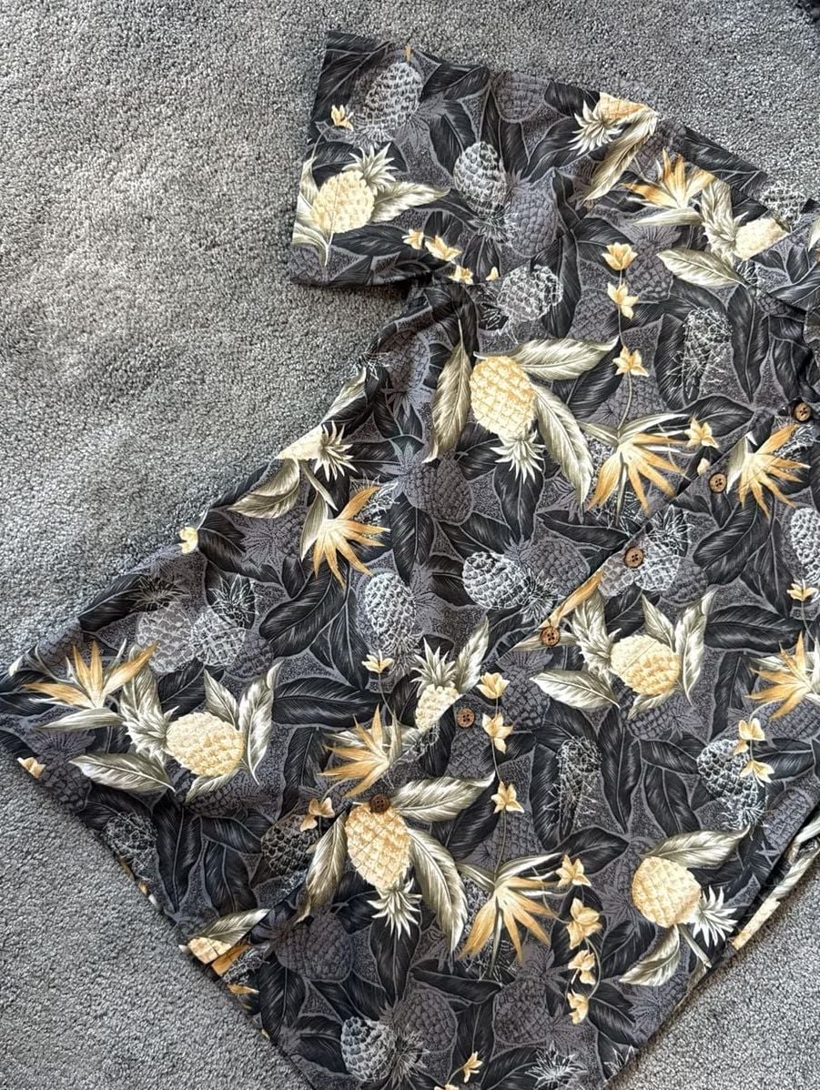 Vintage Island Shores Men's Short Sleeve Pineapple and Tropical Floral Button Up Shirt Cotton Small 3