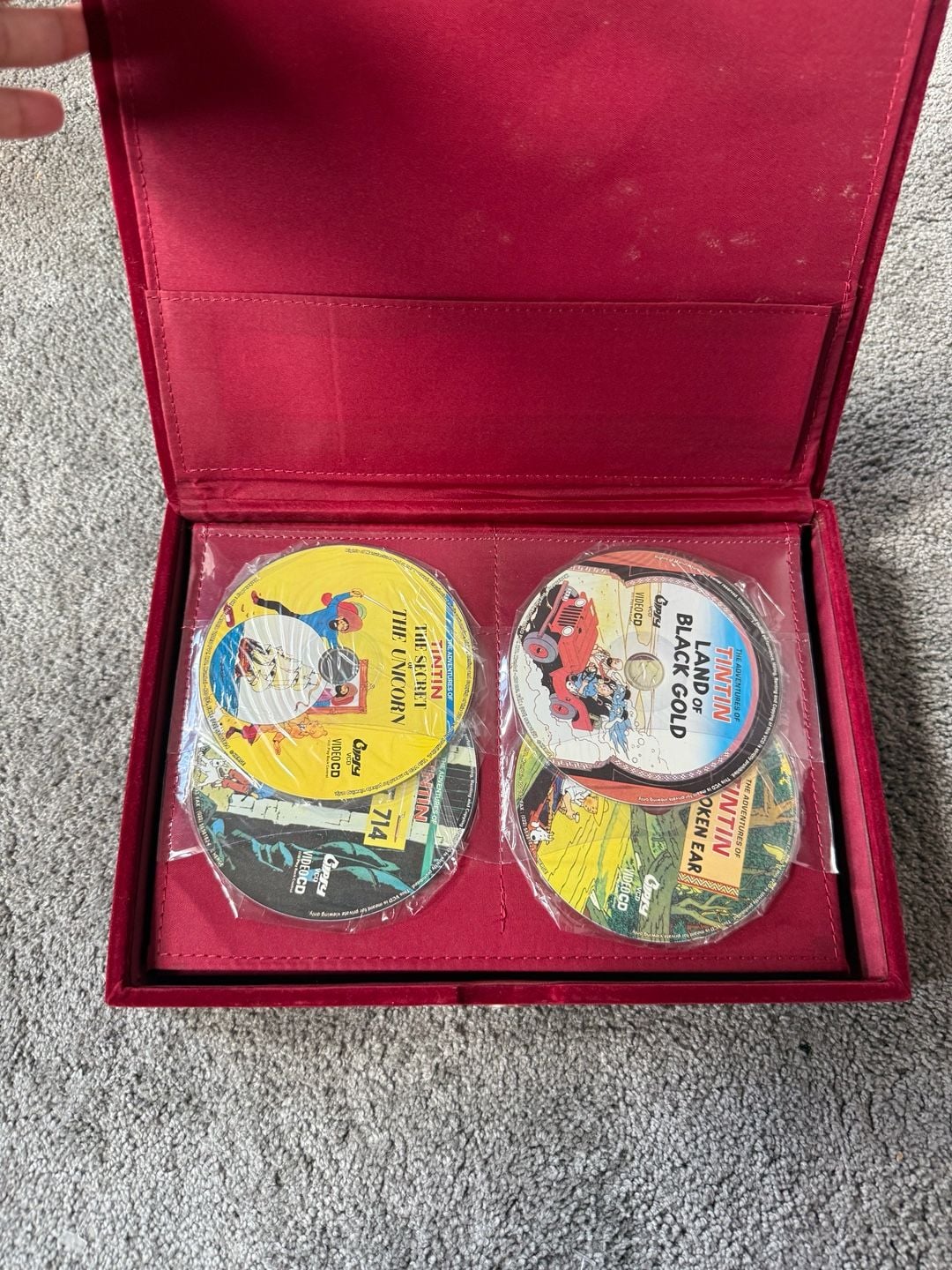 Limited Edition The Adventures of Tintin Collectors VCD Box Set avec Velvet Case & Slam Book 3