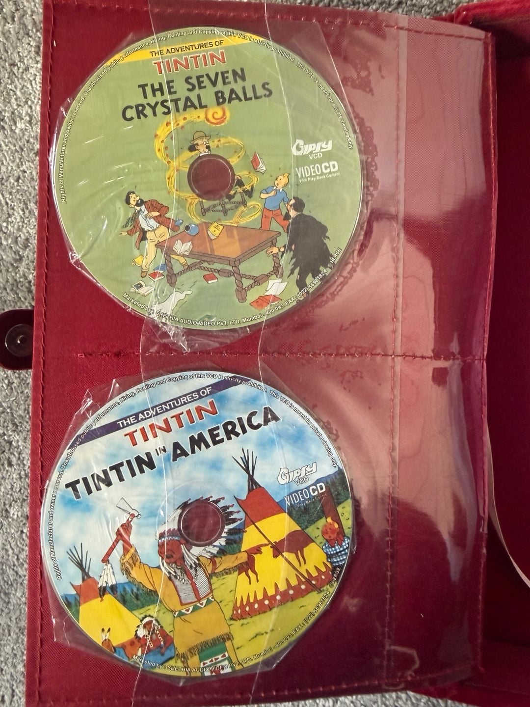 Limited Edition The Adventures of Tintin Collectors VCD Box Set avec Velvet Case & Slam Book 8