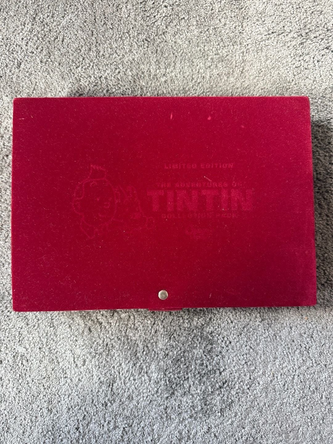 Limited Edition The Adventures of Tintin Collectors VCD Box Set avec Velvet Case & Slam Book 1