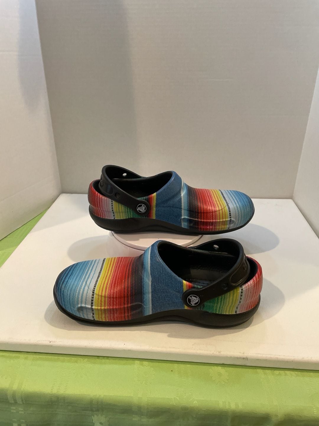 Crocs Bistro Graphic Slip Resistant Work Clog Multi-Stripe Blanket Pattern. MENS-4. WOMEN’S -6 8