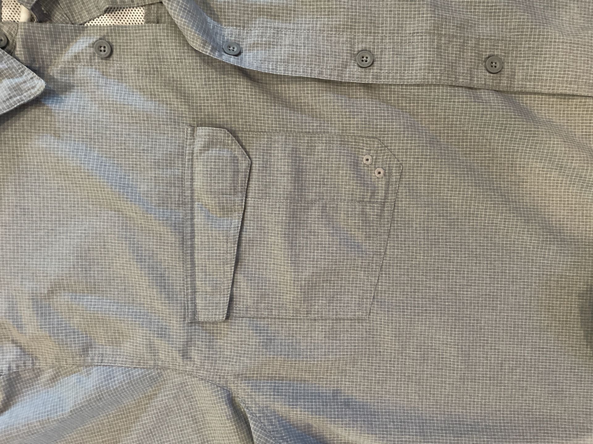 Bimini Bay Outfitters Men's XL Short Sleeve Fishing Shirt Gray Plaid 6