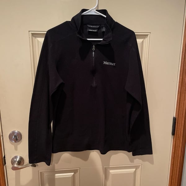 Marmot Polartec 1/4 Zip Fleece Pullover Jacket Black Size Medium Unisex. Preowned. 