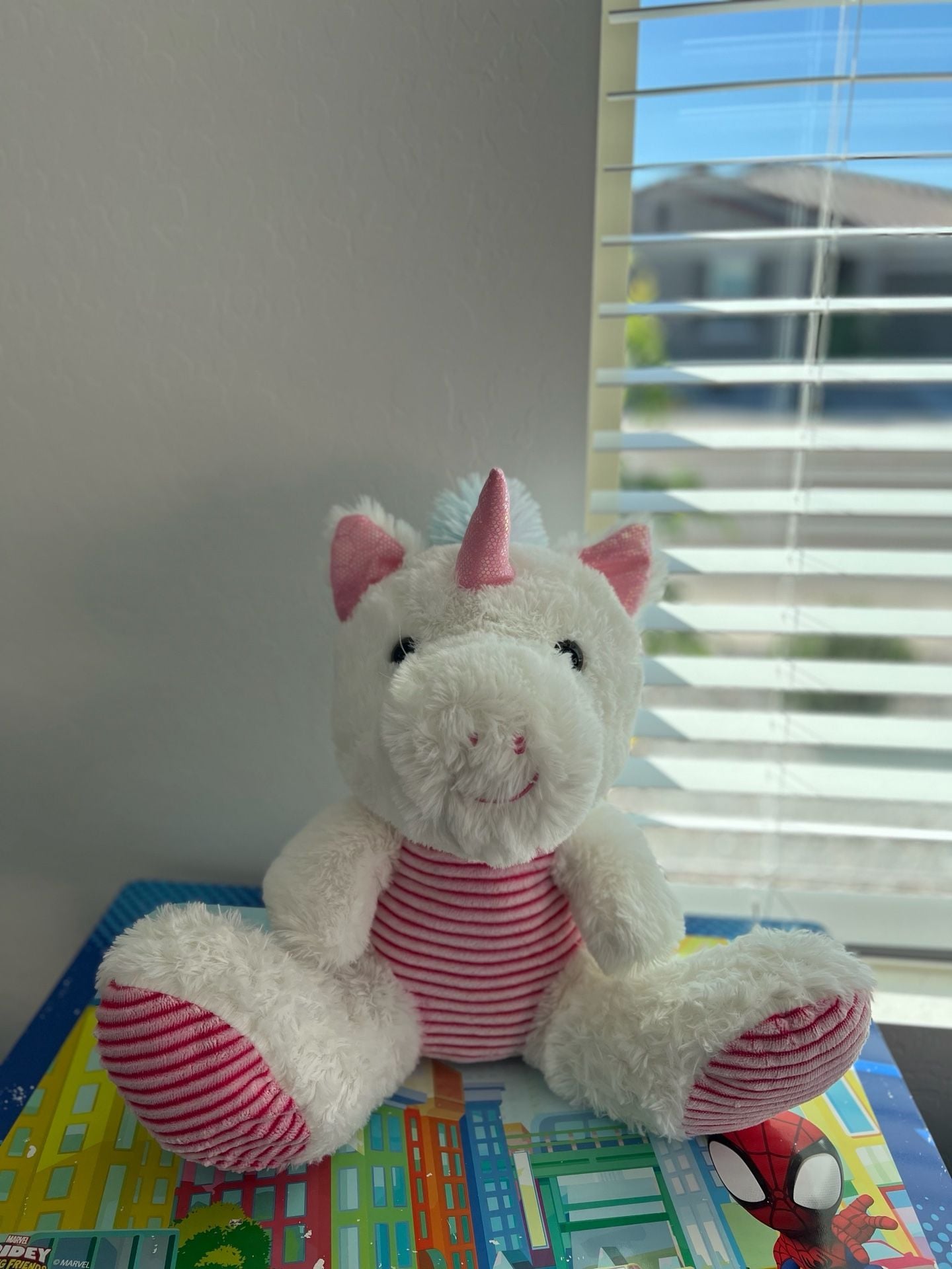Hug & Luv White Plush Unicorn with Rainbow Mane and Tail Stuffed Animal 2