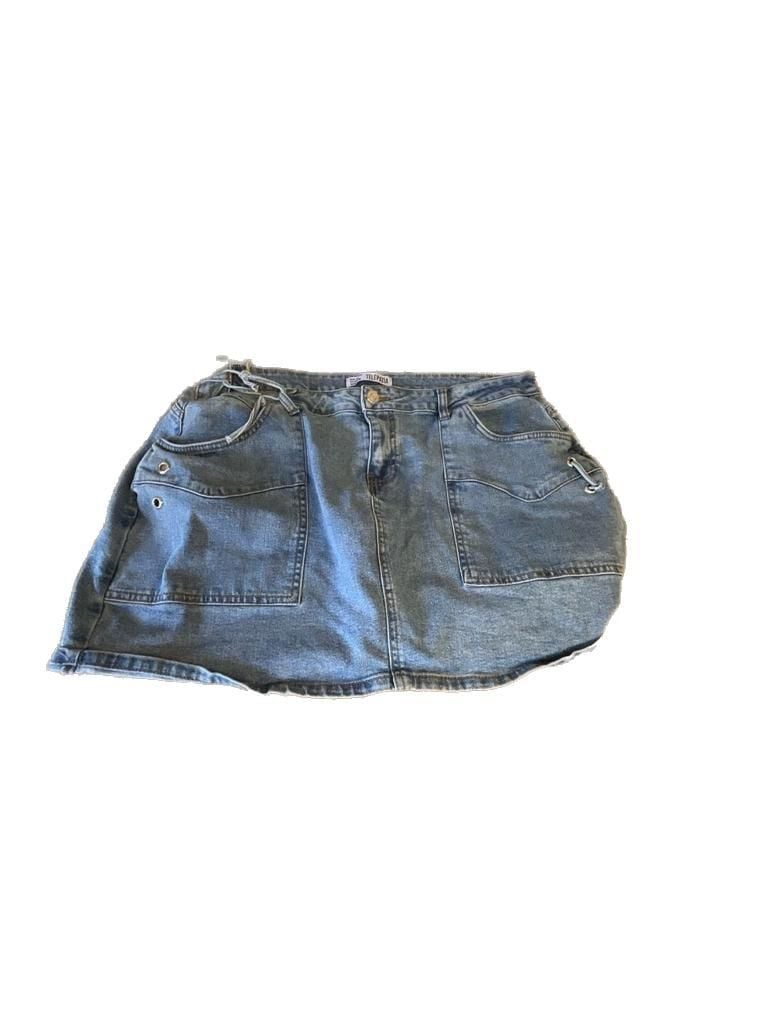 Telepatía High-Waisted Denim Mini Skirt with Cargo Pockets 3