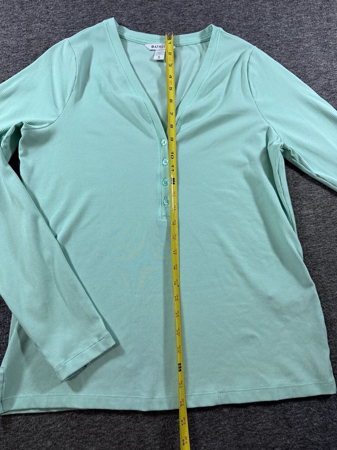 Athleta Uptempo Ribbed Long Sleeve Henley Top in Mint Green Size XL 7