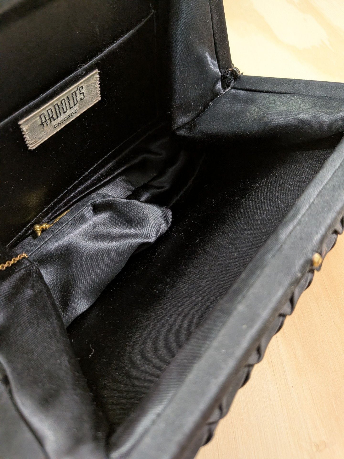 Vintage Arnold's Chicago Black Satin Evening Bag with Rhinestone Clasp 5