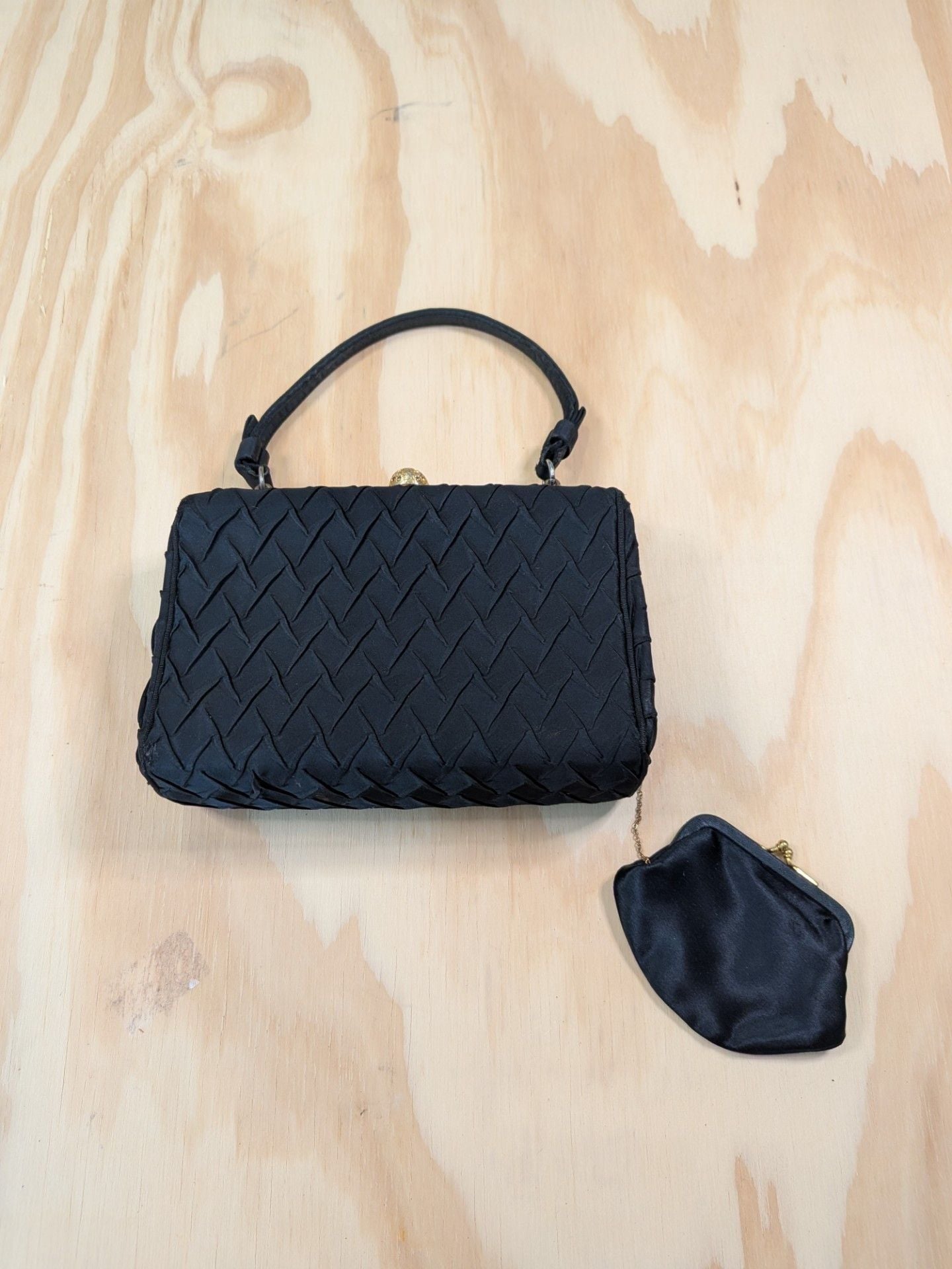 Vintage Arnold's Chicago Black Satin Evening Bag with Rhinestone Clasp 9