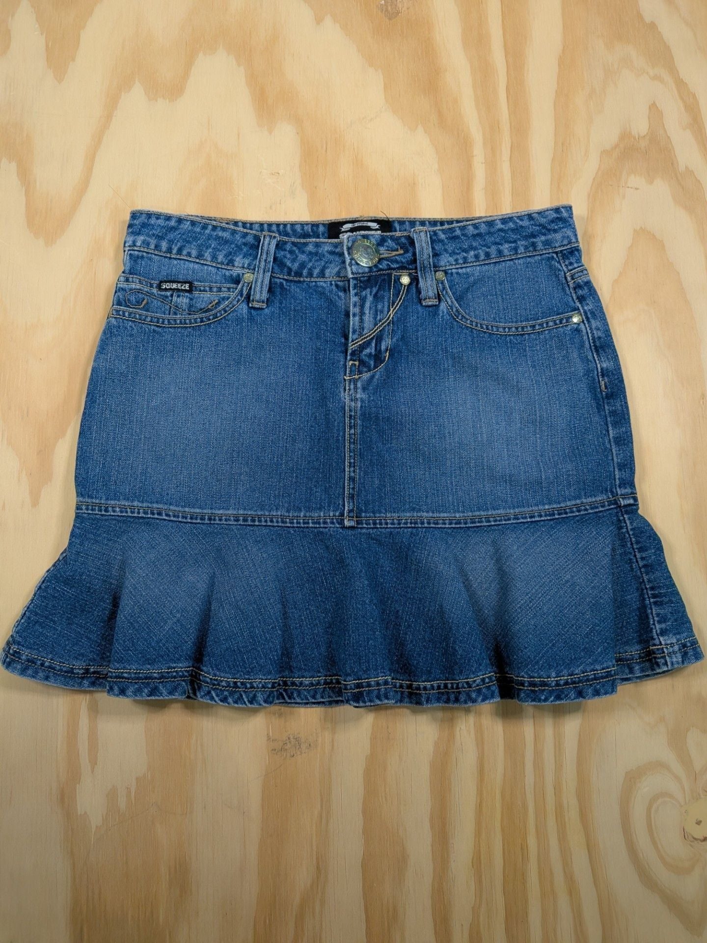 Squeeze Jeans Denim Ruffle Mini Skirt Y2K Style Size XS 4