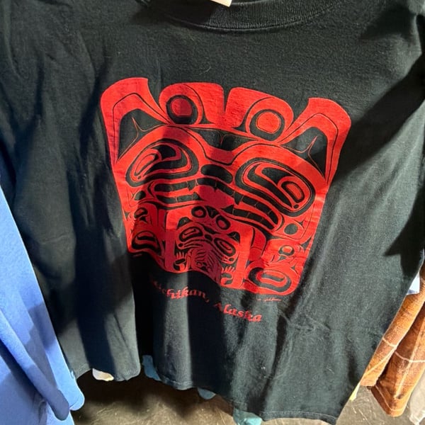 Vintage 90s Ketchikan Alaska Pacific Northwest Native Tribal Art T-Shirt