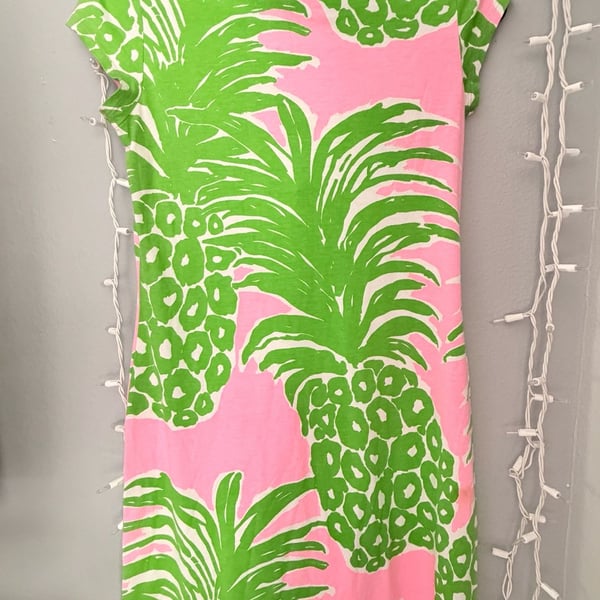 Lilly Pulitzer Loren Shift Dress in Pink and Green Flamenco Pineapple Print
