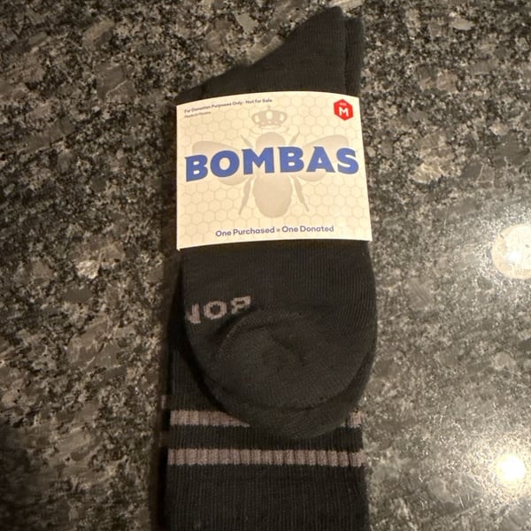 Bombas Unisex Black & Grey Varsity Striped Crew Socks - Medium