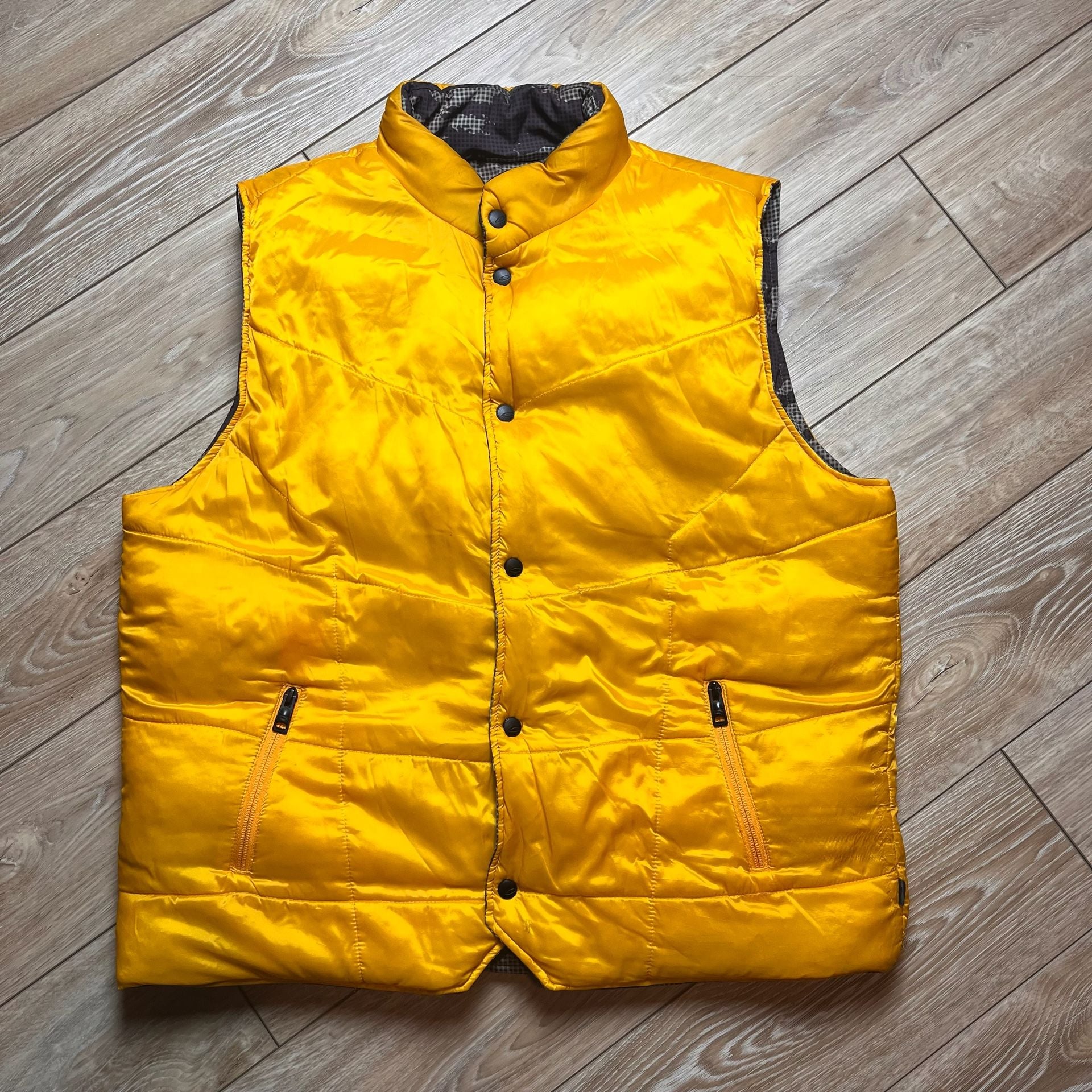 Oakley Reversible Puffer Vest Tiger Stripe Camo to Yellow Y2K Vintage 5
