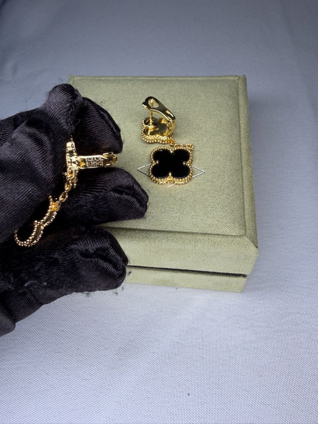 Elegant 2-Motif Dangling Earrings 5