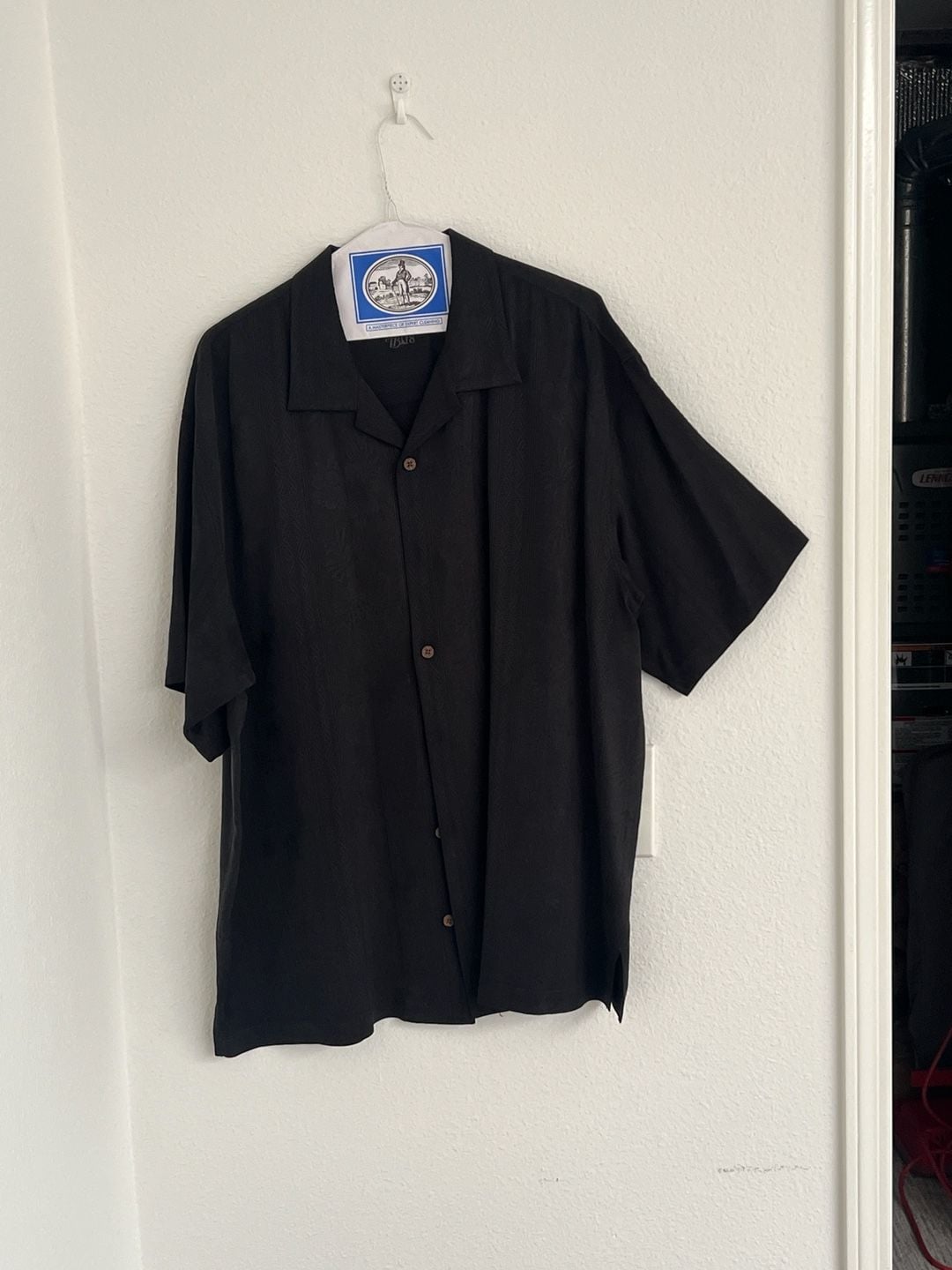 Tommy Bahama Men's Black Solid Embroidered Silk Blend Camp Shirt 2