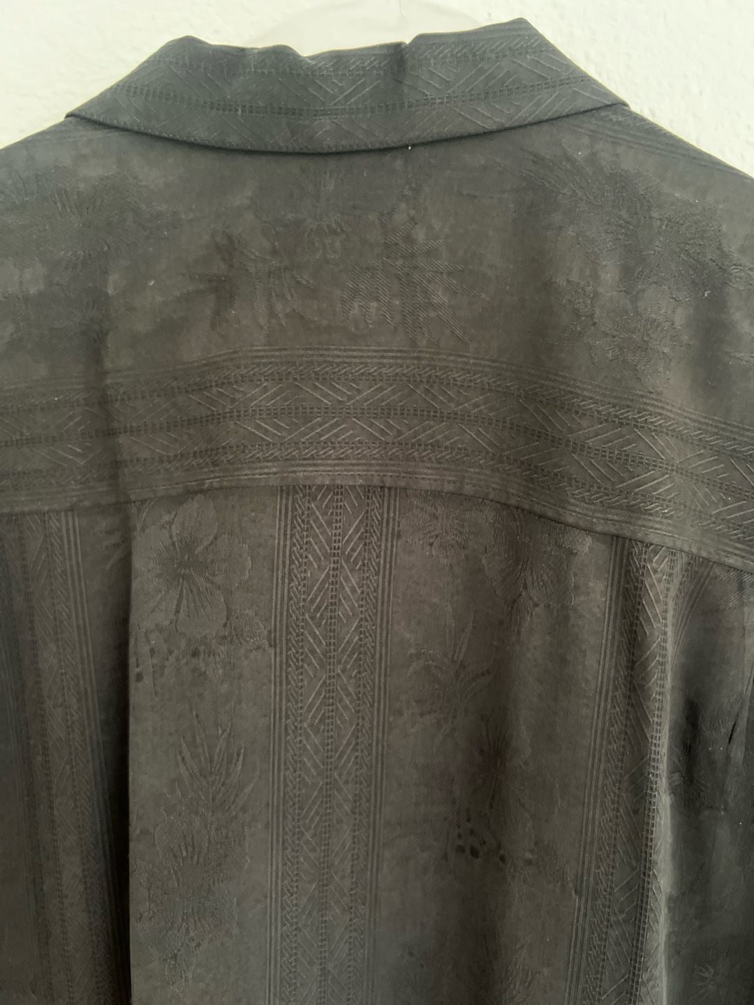 Tommy Bahama Men's Black Solid Embroidered Silk Blend Camp Shirt 8