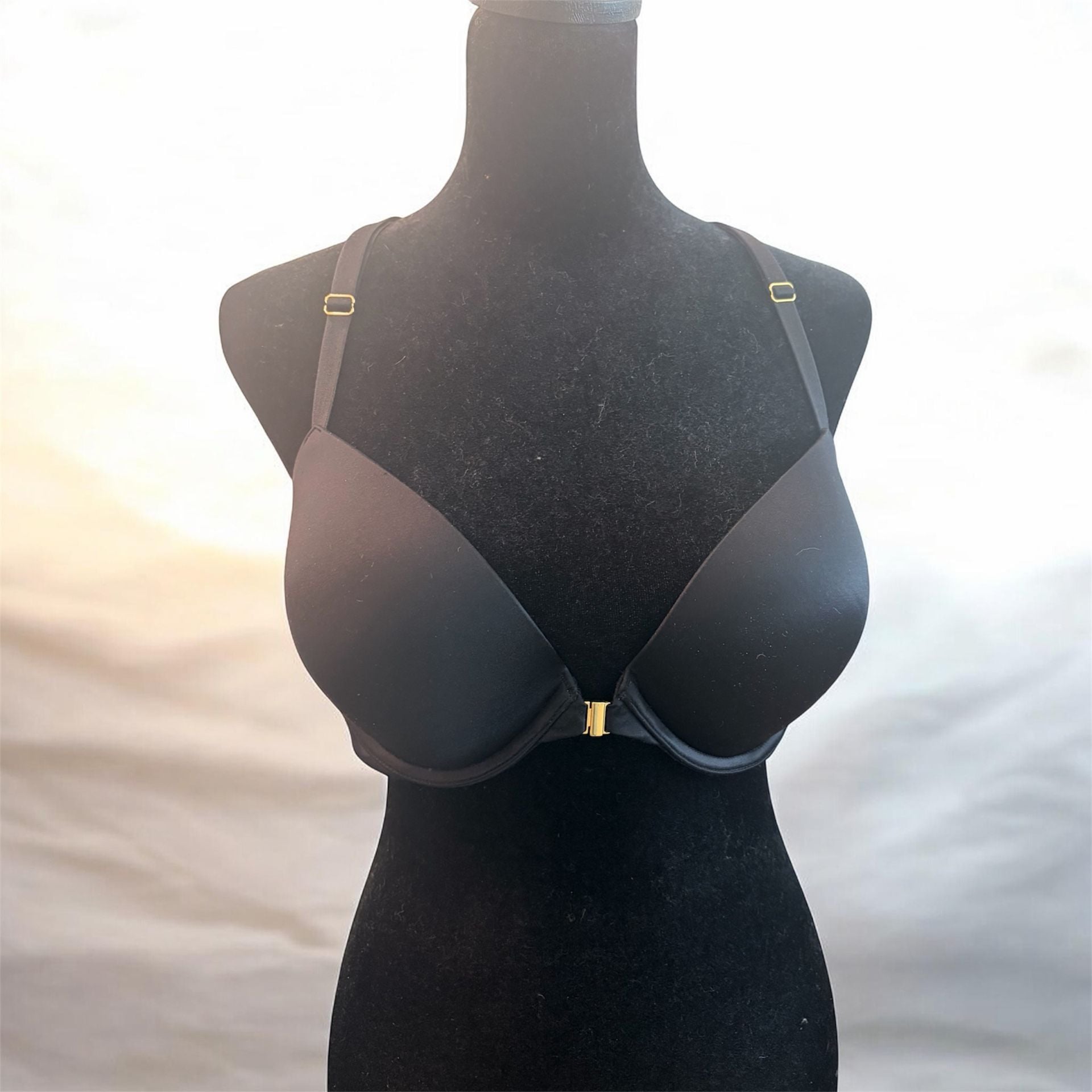 Victoria's Secret Very Sexy Black Front-Close Push-Up Bra with Lace-Up Strappy Back 3