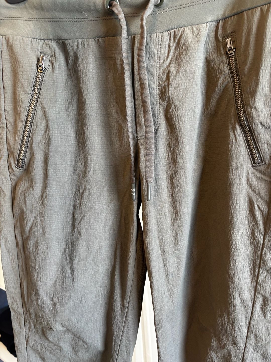Athleta Trekkie North Jogger Pants in Mountain Olive - Size 4 4