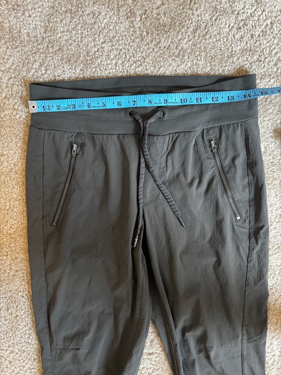 Athleta Trekkie North Jogger Pants in Mountain Olive - Size 4 7