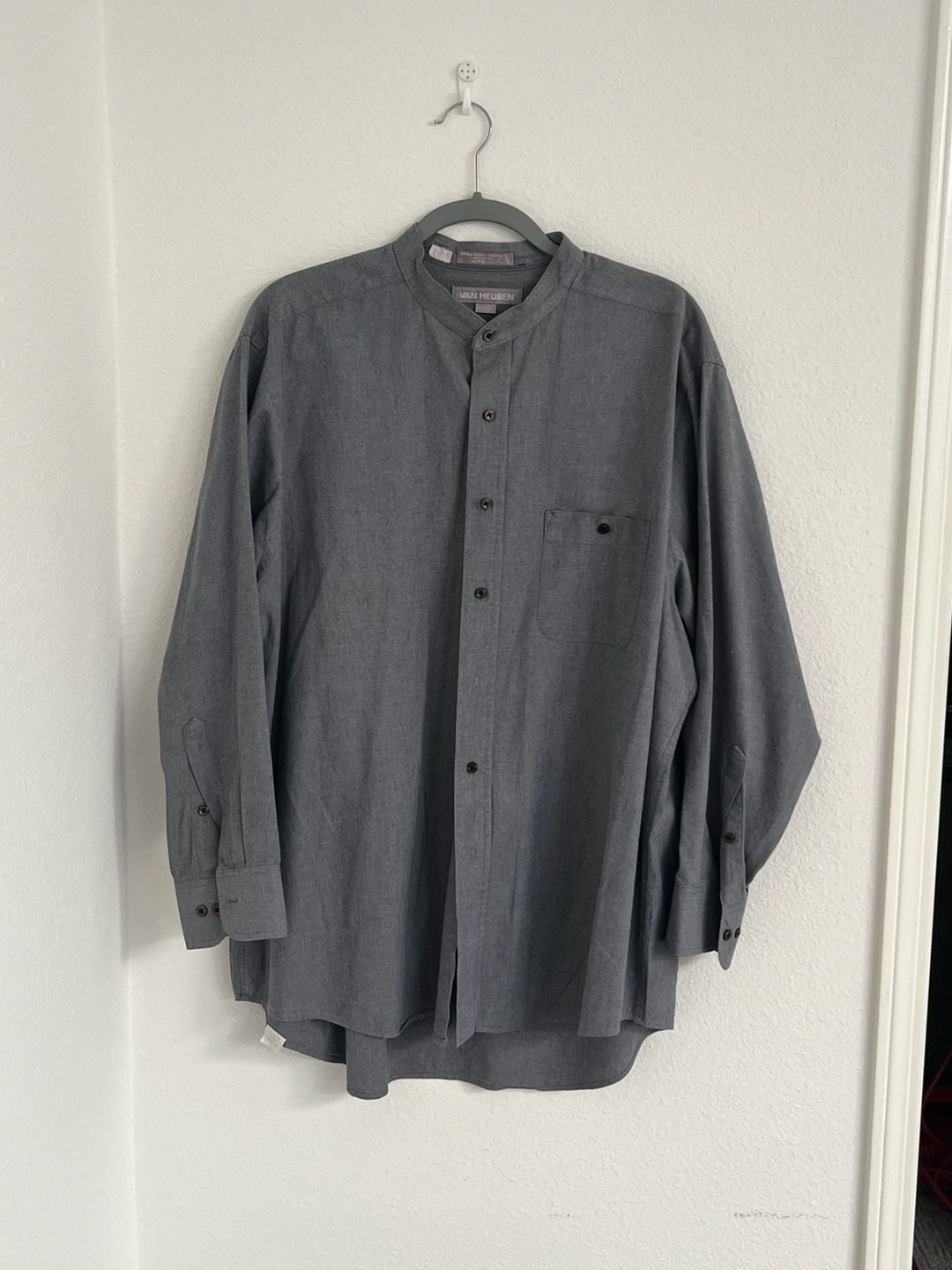 Van Heusen Men's Grey Mandarin Collar Long Sleeve Button Down Shirt 2