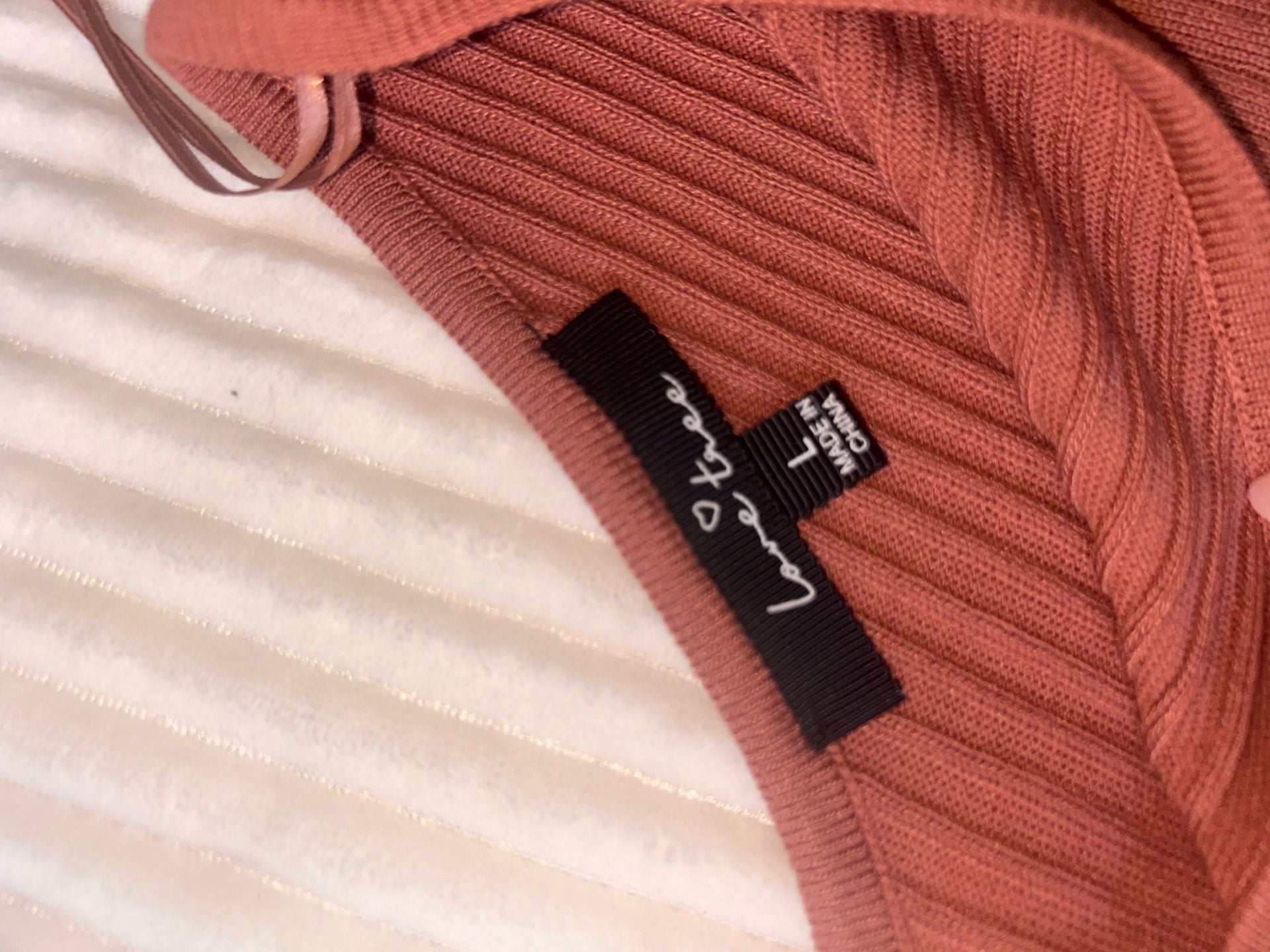 Women’s Terracotta Ribbed Long Sleeve V-Neck Bodysuit size L 6