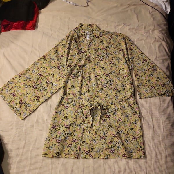 Cacique Butterfly Floral Print Chiffon Robe Plus Size 18/20