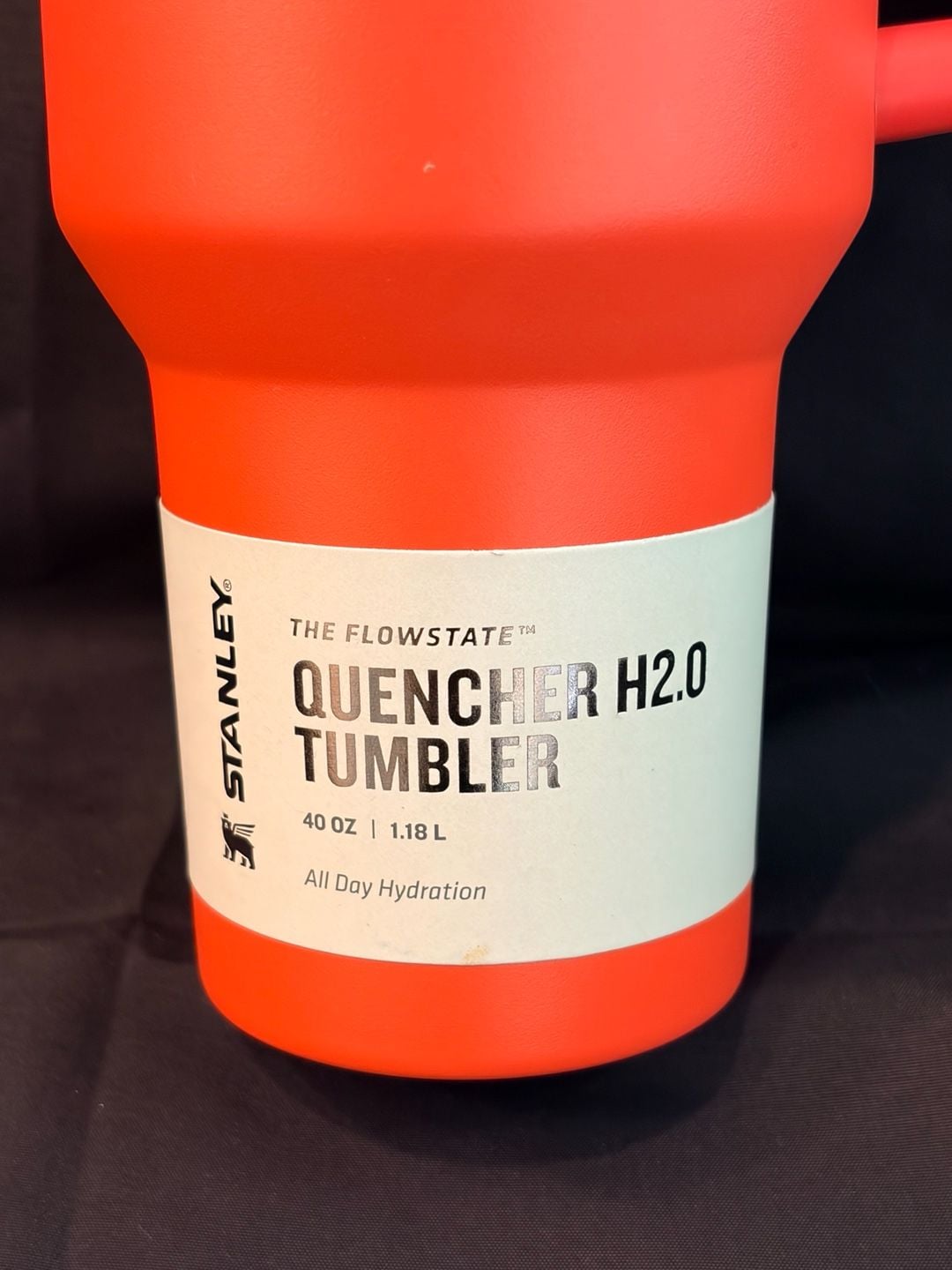 Stanley 40 oz Quencher H2.0 FlowState Tumbler in Hot Coral 2