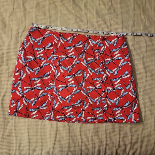 Crown & Ivy Dragonfly Print Red Skort Women's Size 14
