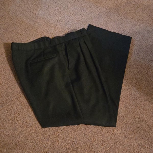 George Men's Classic-Fit Pleated Microfiber Dress Pants with Expandable Waist