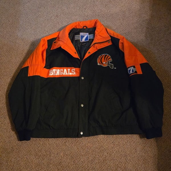 Vintage 90s Cincinnati Bengals Logo 7 NFL Full Zip Winter Jacket Men's Large
