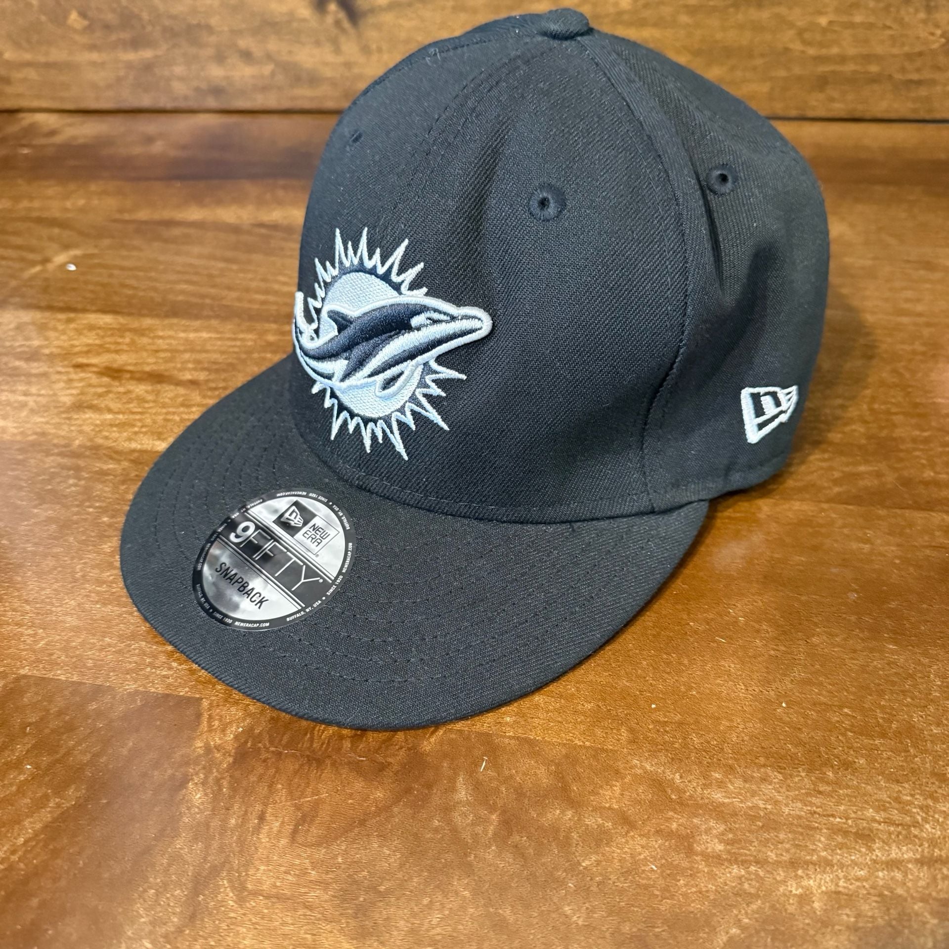 Miami Dolphins New Era 9FIFTY Snapback Hat - Neon Beach Shack Bar and Grill Edition 4
