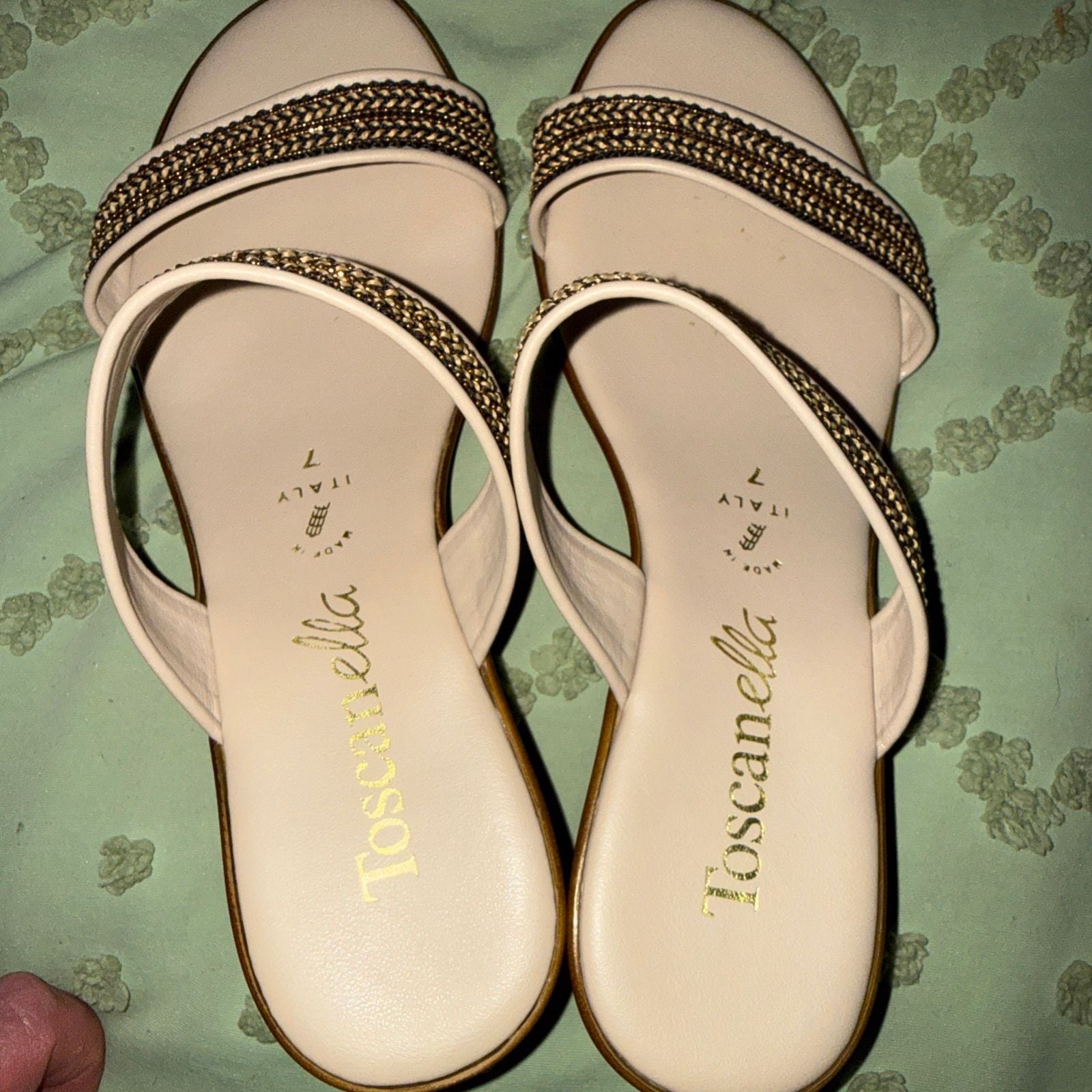 Toscanella Made in Italy Cream Double Strap Wedge Sandals with Braided Gold Accents - Size 7 2