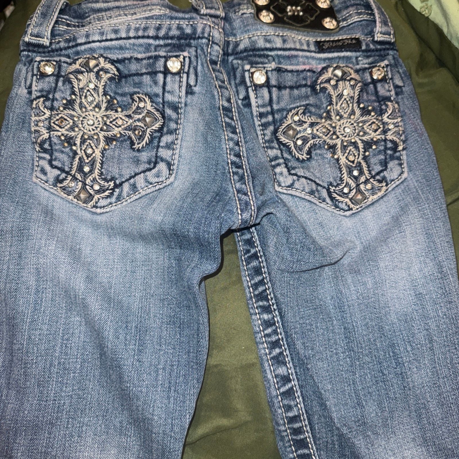 Miss Me Girls Size 10 Bermuda Denim Shorts with Embellished Cross Pockets 2