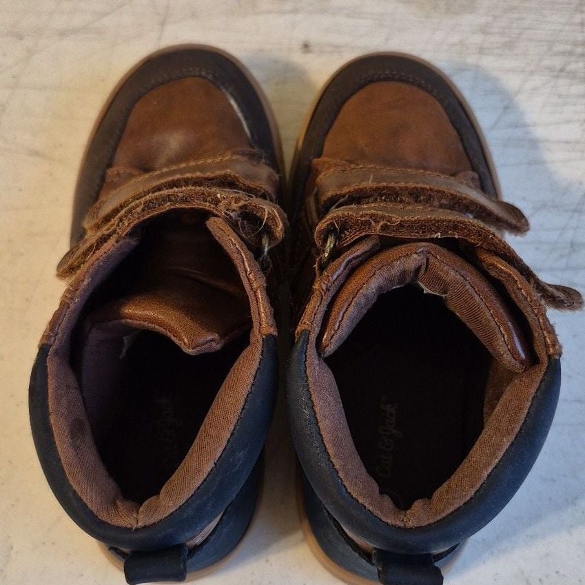 Cat & Jack Toddler Boys Xavier Brown High-Top Hook and Loop Sneakers Size 11 2