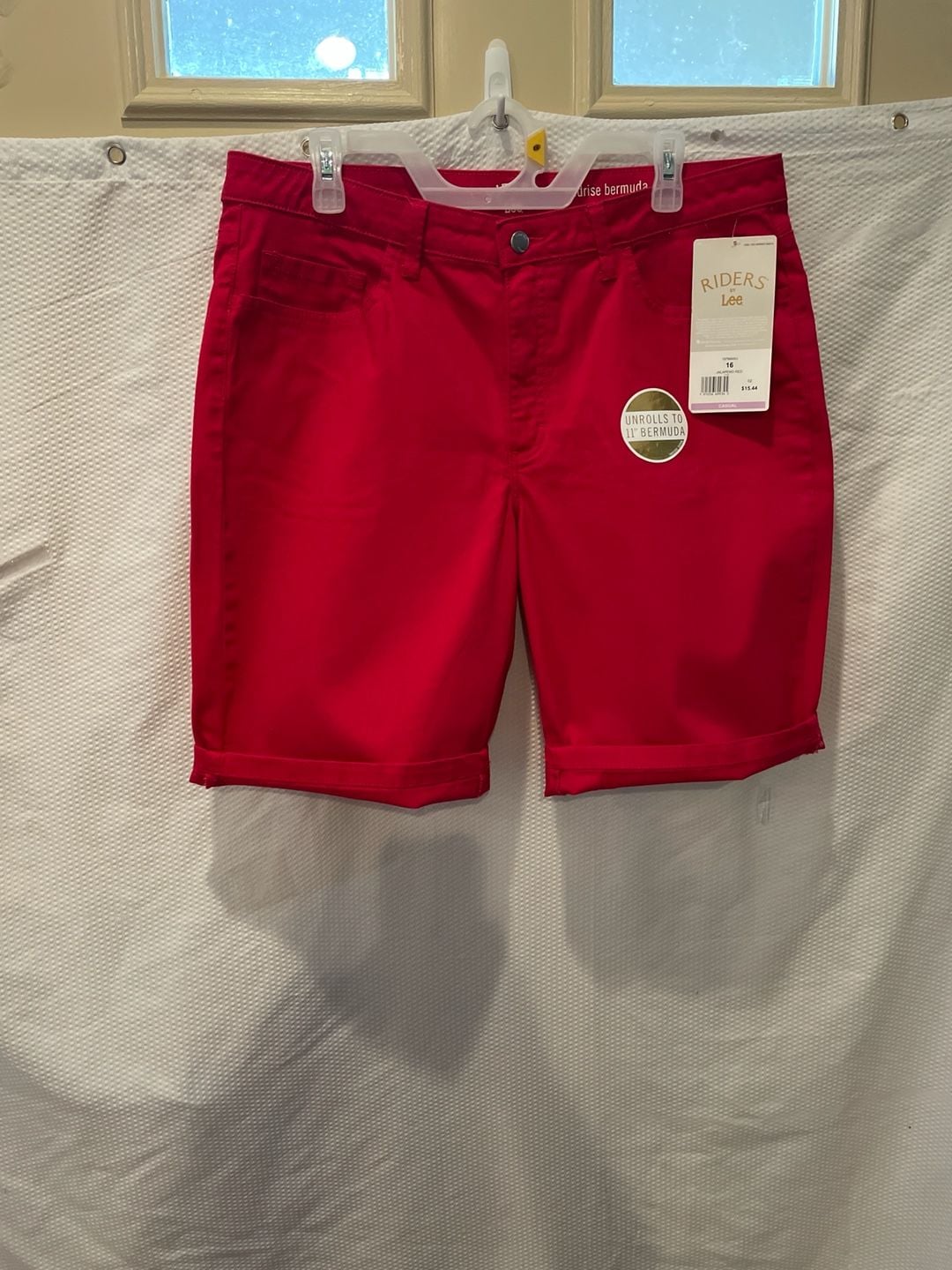 NWT Riders by Lee Women's Midrise Bermuda Shorts Jalapeno Red Size 16 3