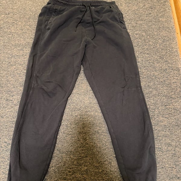 Gymshark Men's Crest Joggers In Black Size Medium