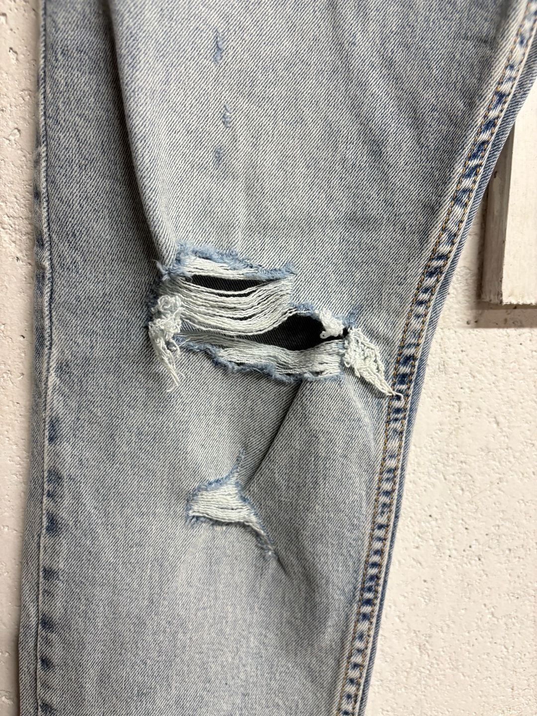 Levi's 512 Slim Taper Flex Distressed Light Wash 32x32 NWT 6
