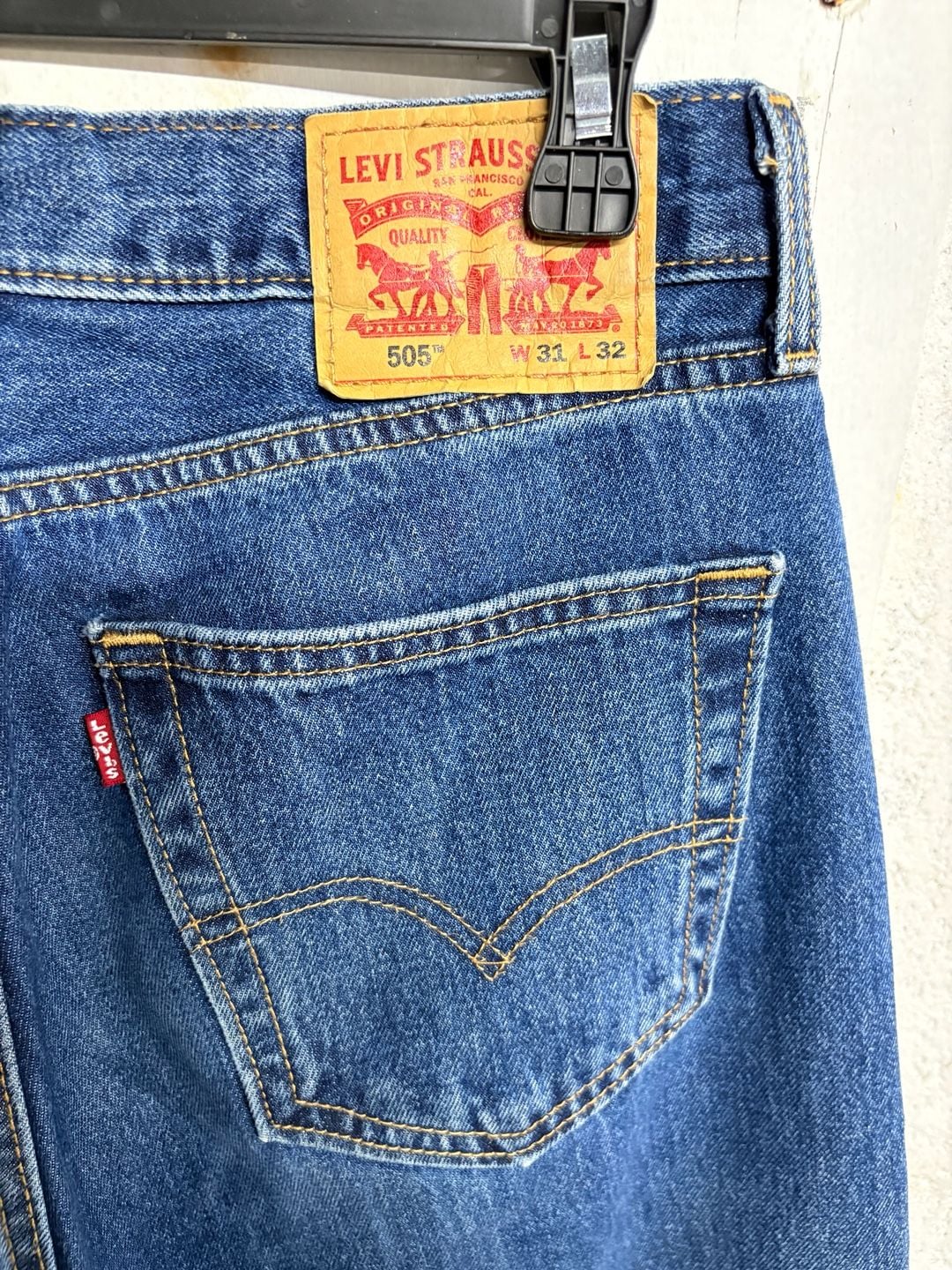 Levi's 505 Regular Fit Straight Leg Jeans W31 L32 Medium Wash Big E 8