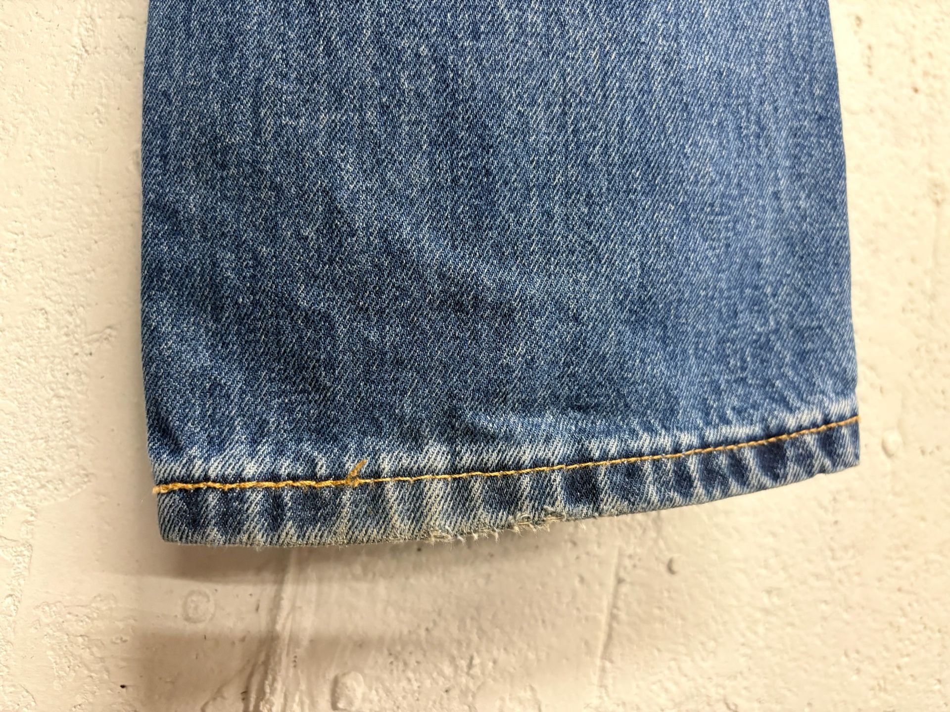 Levi's 505 Regular Fit Straight Leg Jeans W31 L32 Medium Wash Big E 10