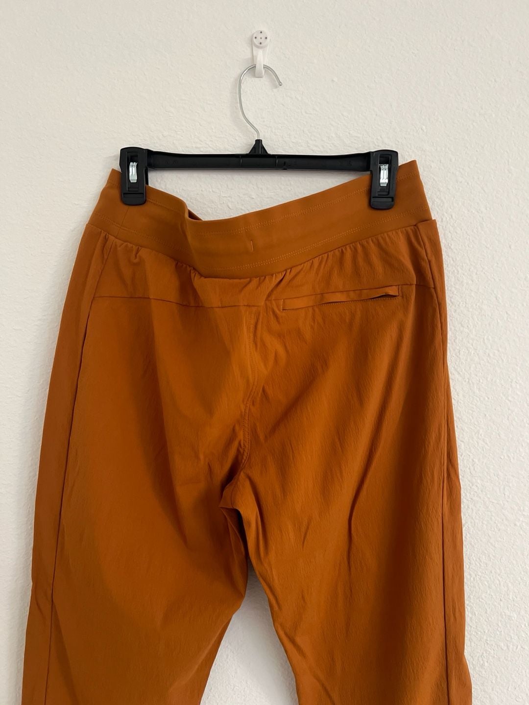 Athleta Trekkie North Jogger in Cattail Brown 9