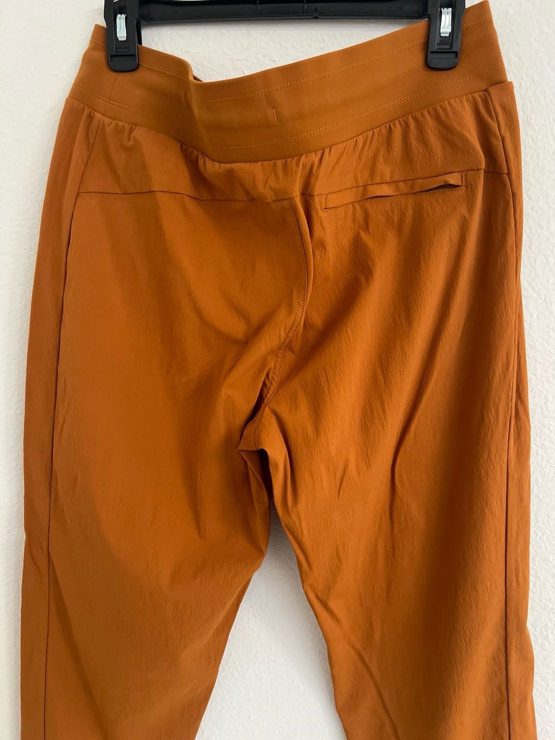 Athleta Trekkie North Jogger in Cattail Brown 10