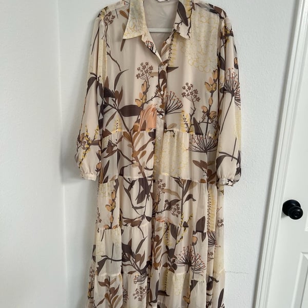 DownEast Ivory Floral Tiered Maxi Shirt Dress