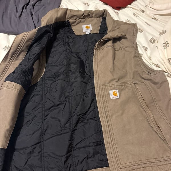 Carhartt Sandstone Mock Neck Quilt-Lined Vest Brown Size Large