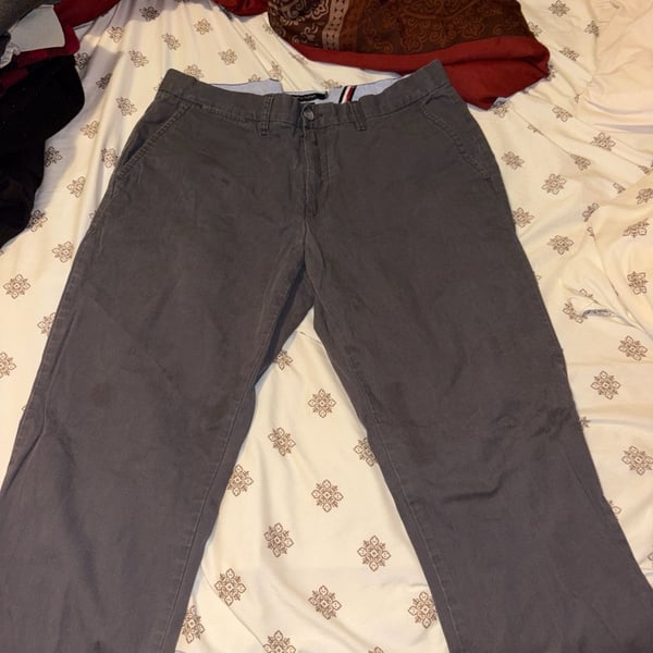 Tommy Hilfiger Men's Custom Fit Chino Pants Charcoal Gray