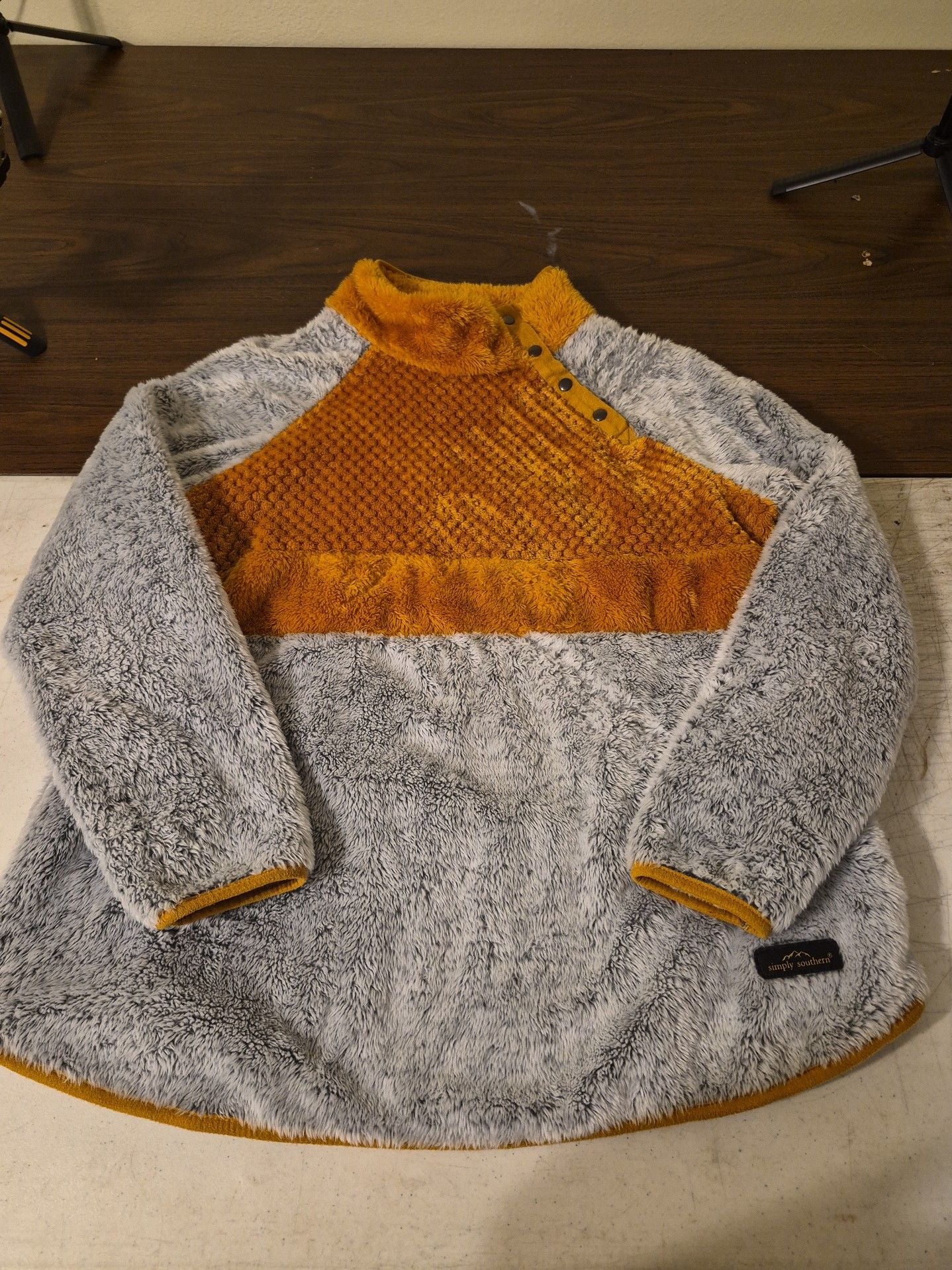 Simply Southern Gray and Mustard Yellow Sherpa Snap-Neck Fleece Pullover Unisex Size XL 4
